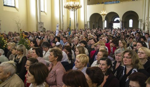 Отці Салезіяни Східного обряду  Української Греко-Католицької Церкви приймали нового провінційного настоятеля, о.Кароля Маніка, котрий став 2 настоятелем молодої провінції салезіян, єдиної східного обряду. Обряд введення на посаду очолив Генеральний настоятель о. Анхель Фернандес Артіме за присутності генерального радника о. Тадеуша Розмуса, багатьох співбратів салезіян, сестер салезіянок, салезіян-співпрацівників.    о. Кароль Манік звернувся до присутніх з словом, в котрому висловив своє бажання працювати для України та її молоді. Під час моменту введення на посаду нового настоятеля звучали слова привітання для Генерального настоятеля, нового Провінційного настоятеля та слова вдячності для о. Оноріно Пістеллато, котрий протягом 10 років очолював 